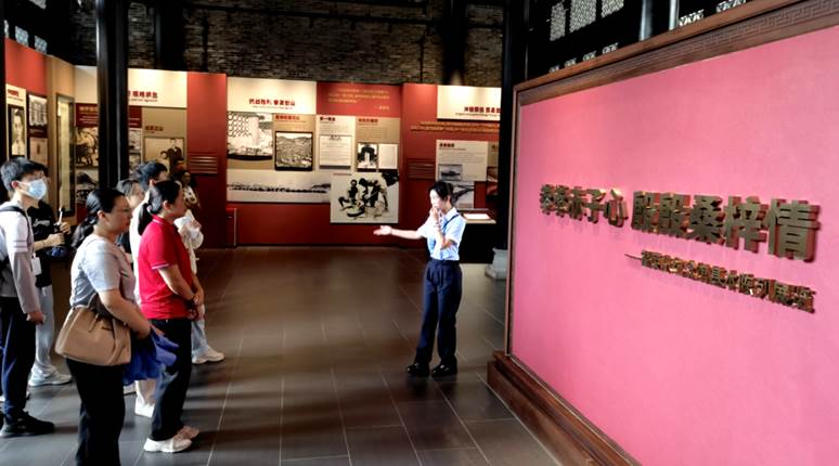 商店外的路人
AI 生成的内容可能不正确。